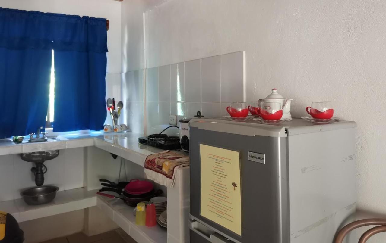 Hostal Cecilia Puerto Viejo de Talamanca Eksteriør bilde
