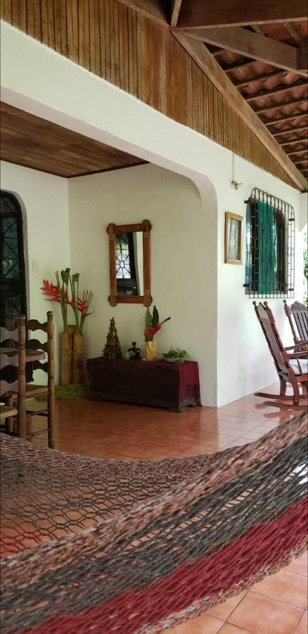Hostal Cecilia Puerto Viejo de Talamanca Eksteriør bilde