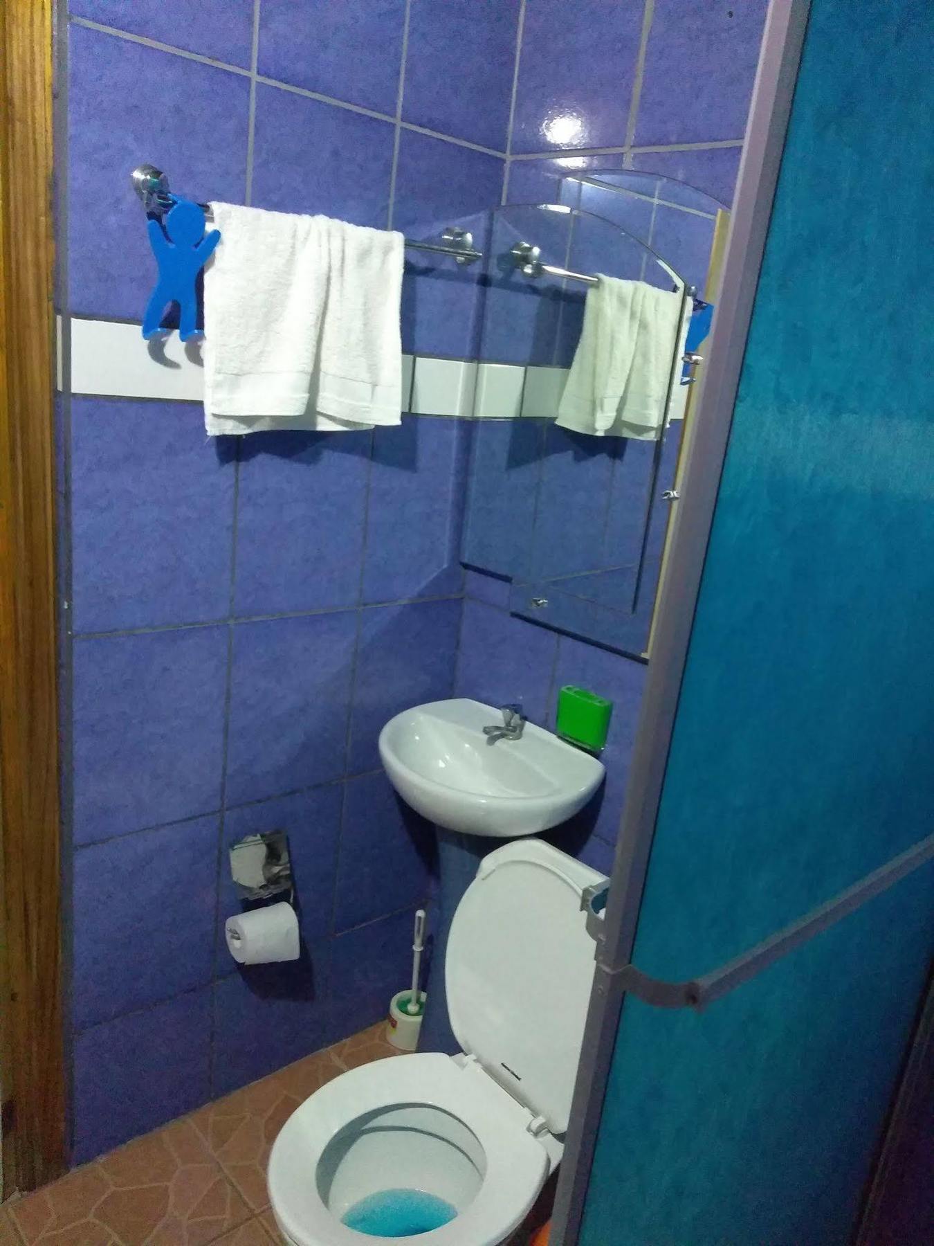 Hostal Cecilia Puerto Viejo de Talamanca Eksteriør bilde