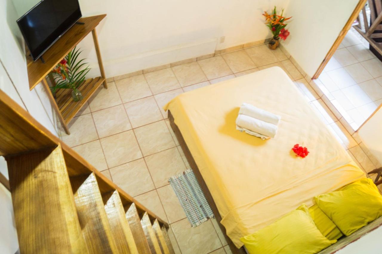 Hostal Cecilia Puerto Viejo de Talamanca Eksteriør bilde