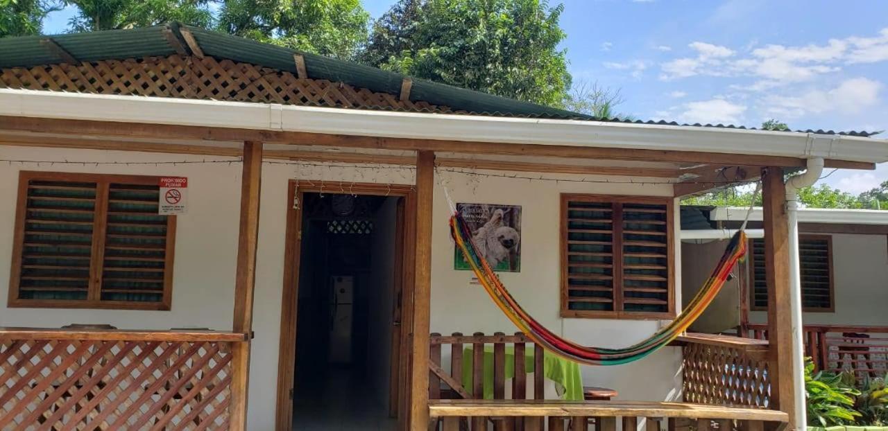 Hostal Cecilia Puerto Viejo de Talamanca Eksteriør bilde