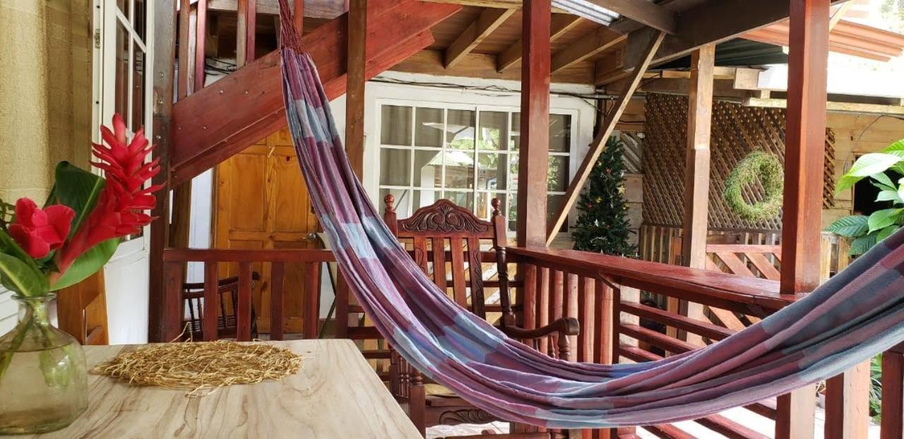 Hostal Cecilia Puerto Viejo de Talamanca Eksteriør bilde